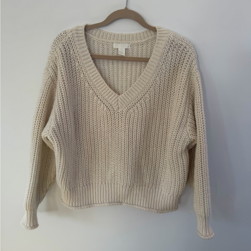 H&M Neutral Cream V-Neck Chunky Knit Sweater
